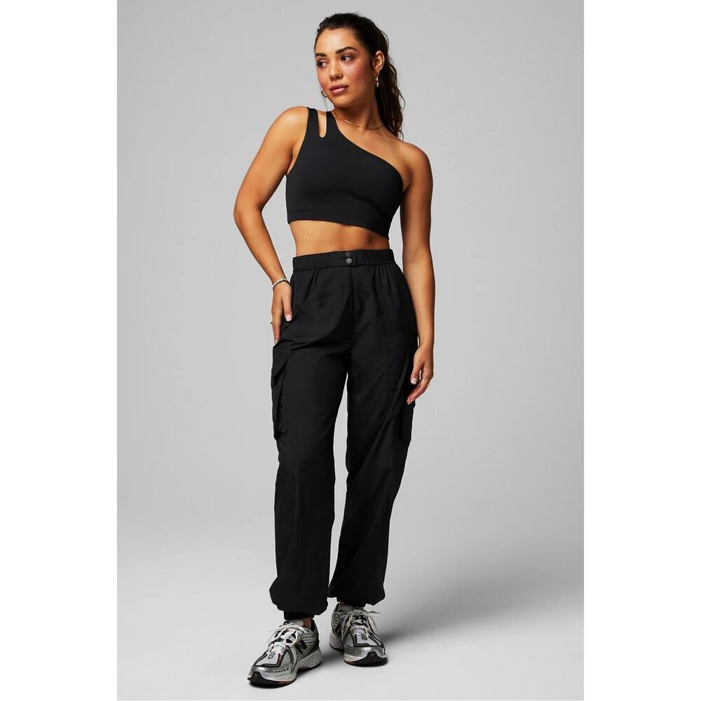 New Fabletics Lightweight Cargo Jogger Black size M womens
